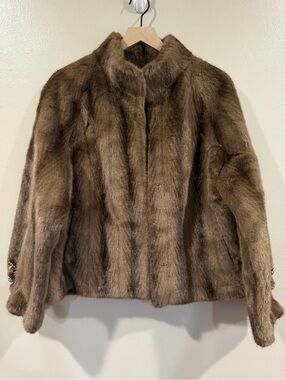 New Luxurious Brown Faux Fur Jacket - Women (Small-Large)